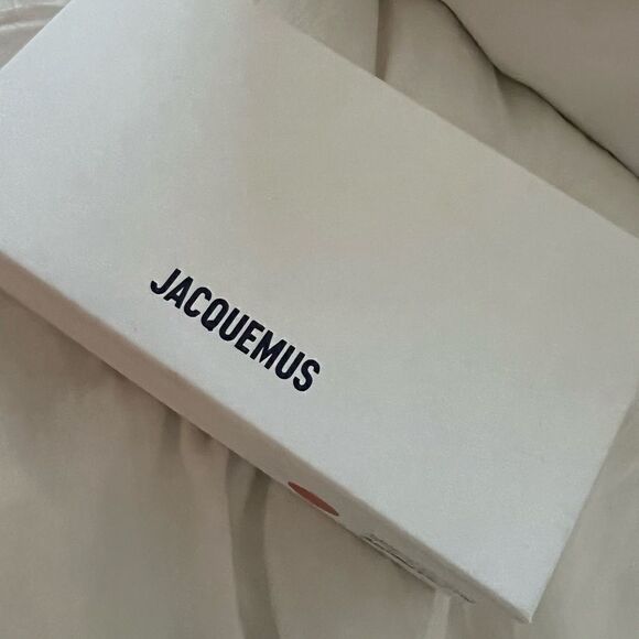 Jacquemus Les Lunnettes Sunglasses  - Picture 3 of 6